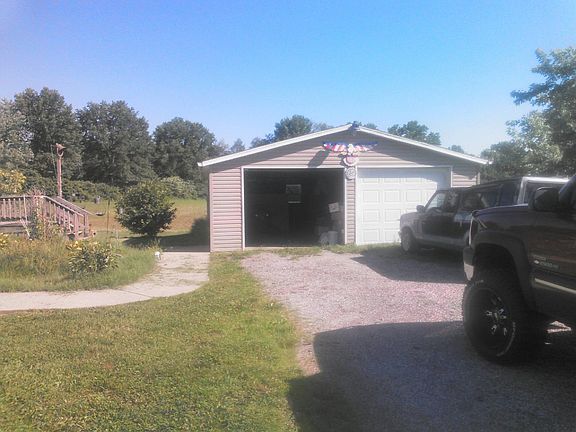 5th image of 1136 E Depot St