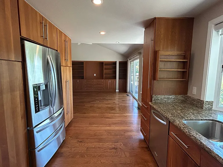 329 Oak Leaf Cir — Photo 9