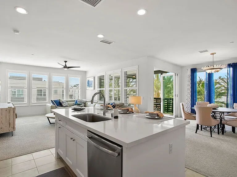 321 Doheny Way — Photo 10