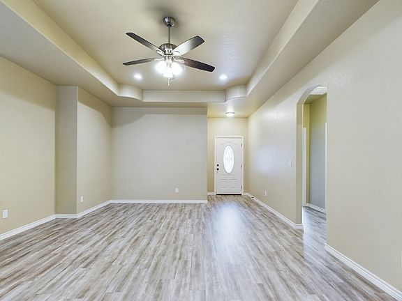 4th image of 517 Winding Way
