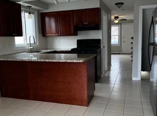 21 Hall St FLOOR 1, Providence, RI 02904