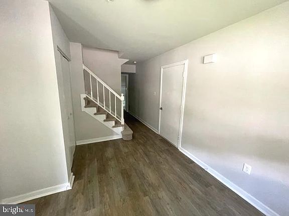3rd image of 6411 Cherokee Ct