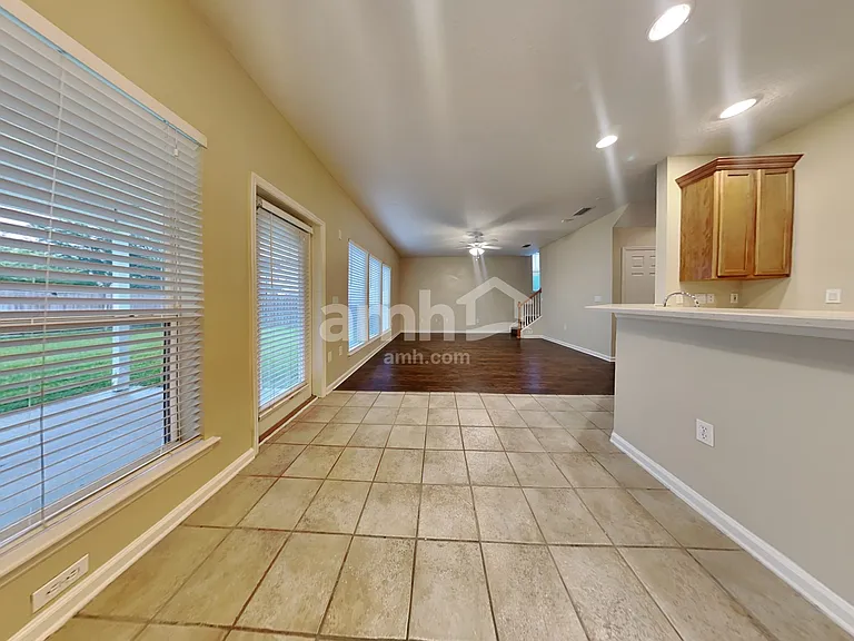 9243 Prosperity Lake Dr — Photo 7