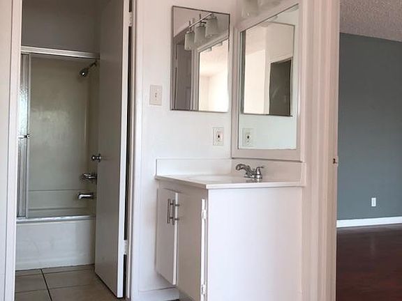 3rd image of 3760 Dufresne Ct #376037