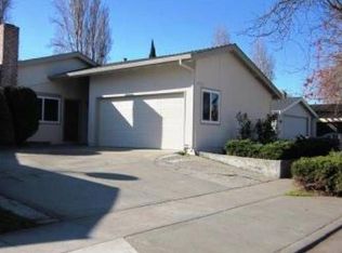 32551 Lake Bridgeport St, Fremont, CA 94555