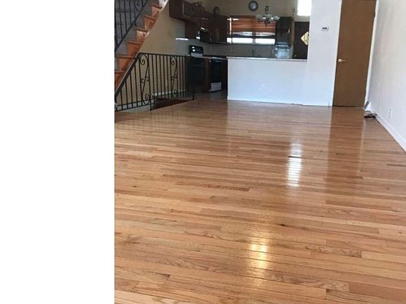 5th image of 2443 S Carlisle St