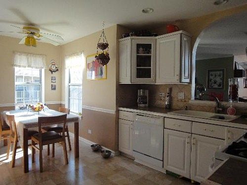 5th image of 730 W Streamwood Blvd #A