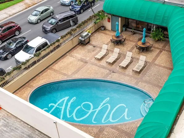 1909 Ala Wai Blvd APT 302, Honolulu, HI 96815