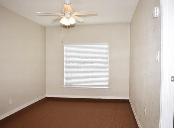 5th image of 4328 Voncille St