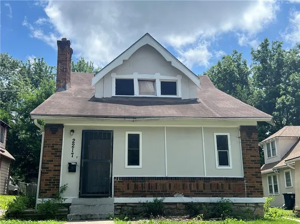 2217 E 67th Ter, Kansas City, MO 64132