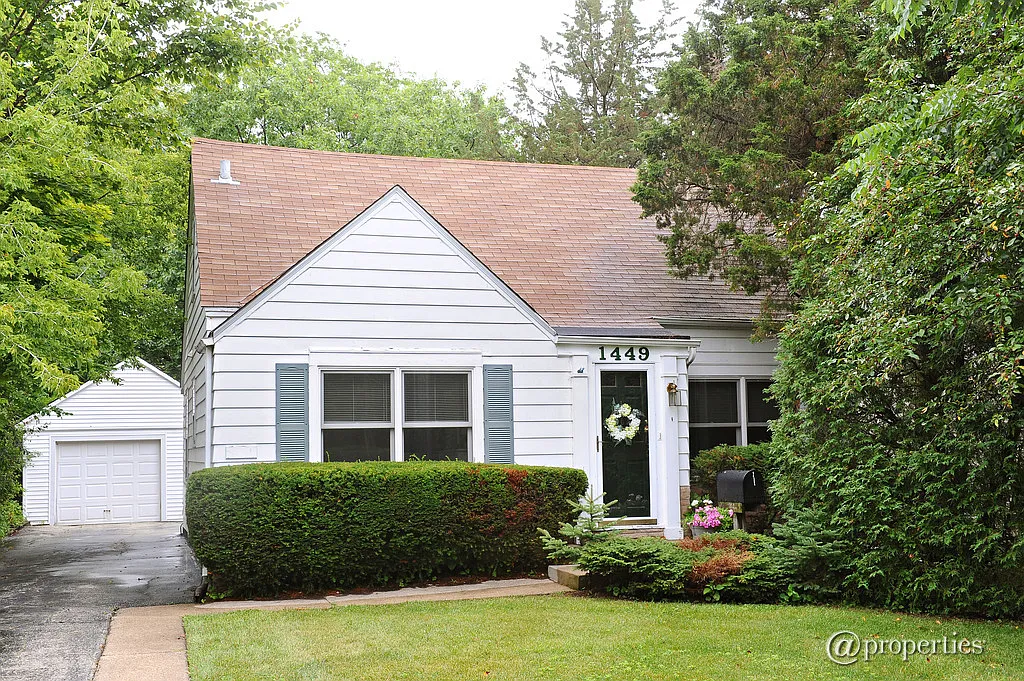 1449 Saint Johns Ave photo 1