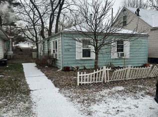 2114 E Converse Ave, Grandview, IL 62702