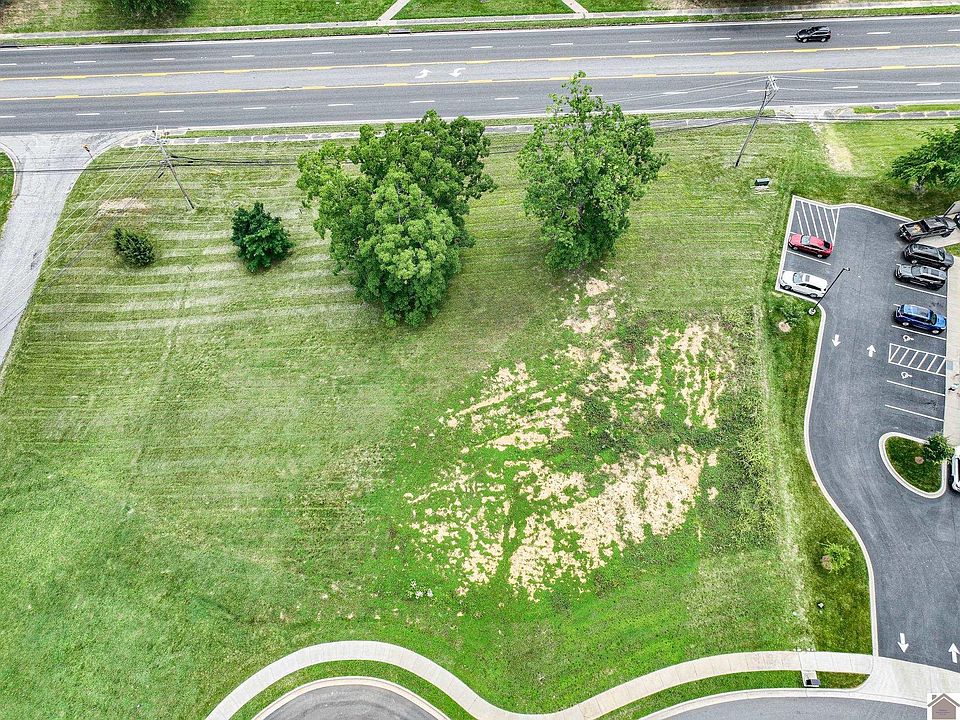 1st image of 103 Colonial Dr