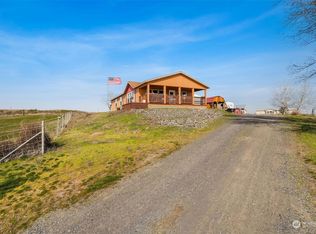 10224 Maple Dr NE, Moses Lake, WA 98837