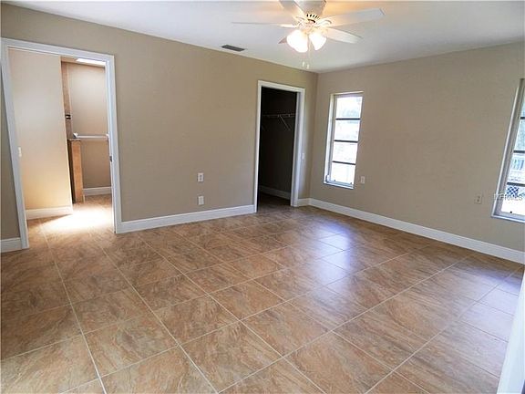 4th image of 1081 Fleetwood Dr