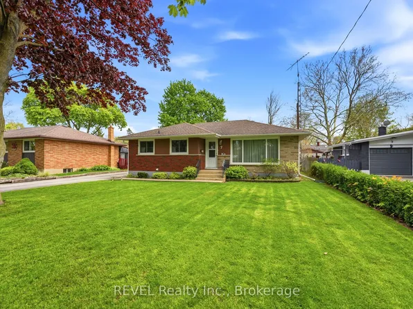 7 Brucedale Ave, Saint Catharines, ON L2M 2Z4