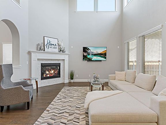 5th image of 544 Bannerdale Blvd
