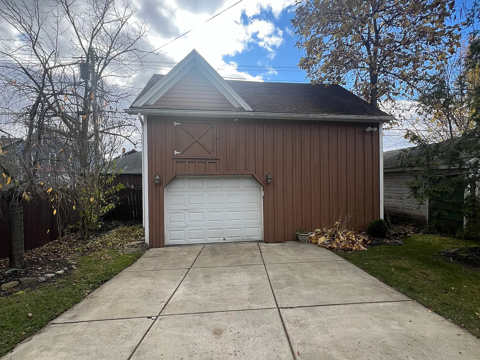 3 bed, 2.5 bath, 2050 sqft, $2,550 — Photo 4