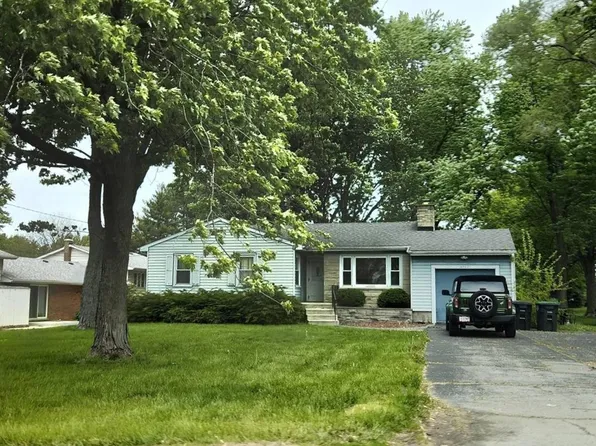 4302 E 73rd Ave, Merrillville, IN 46410