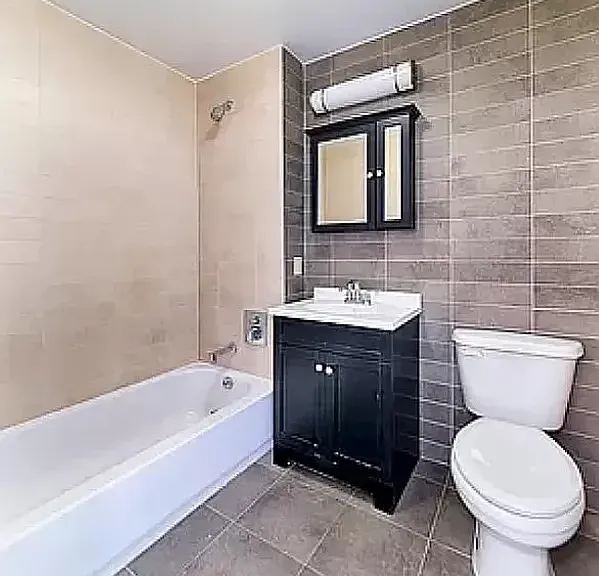 574 4th Ave #7B — Photo 3