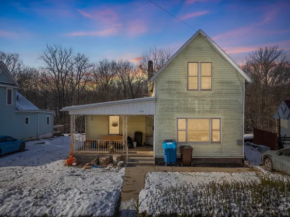 1715 Michigan Ave, Logansport, IN 46947