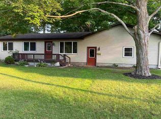 410 W Upright St, Charlevoix, MI 49720