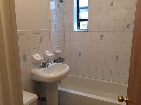 5th image of 285 Mott St APT B11