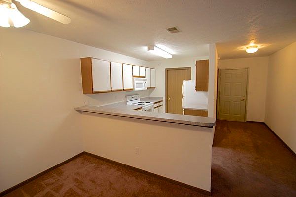 2nd image of 3401 12th Ave APT 16