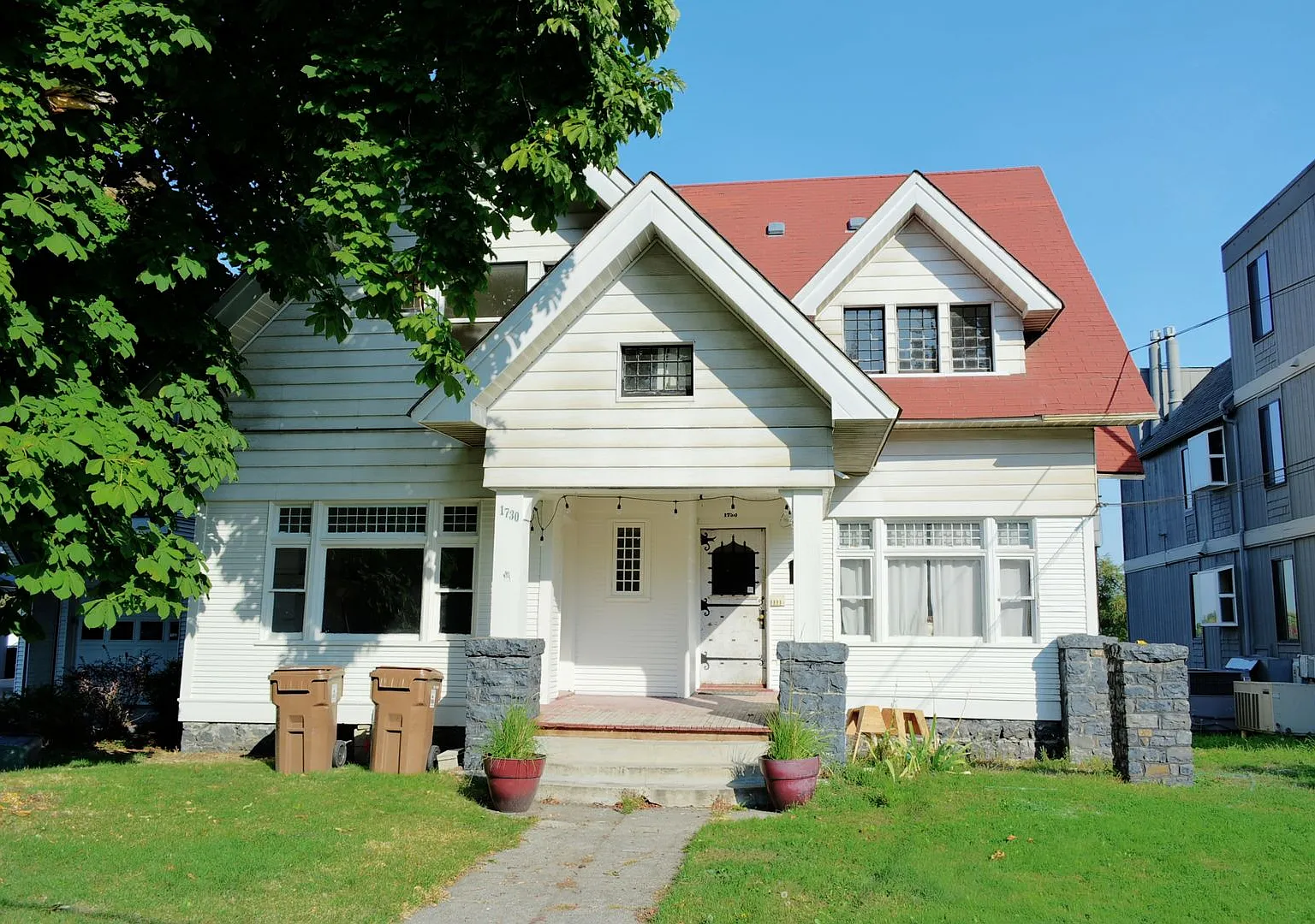 1730 W Riverside Avenue — Photo 1