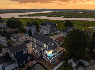 6 Cora Ave, Hampton, NH 03842