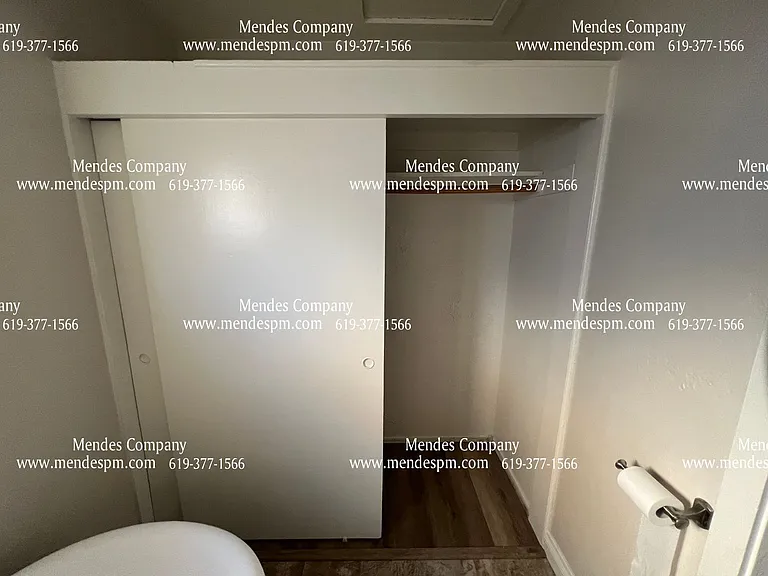 623 W Kalmia St — Photo 15