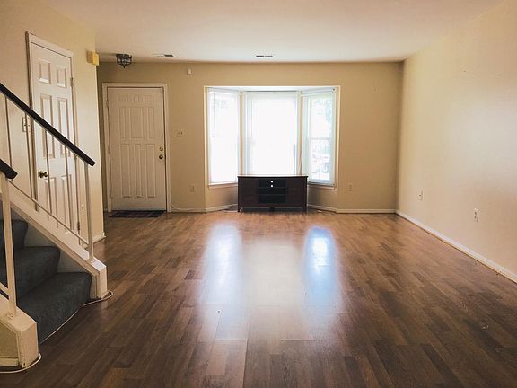 2nd image of 12131 Presidio Way