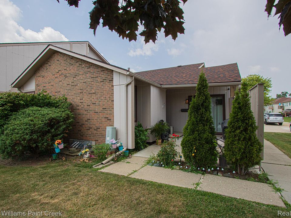 1st image of 36028 Saint Ives Ct