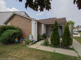 36028 Saint Ives Ct, Clinton Township, MI 48035