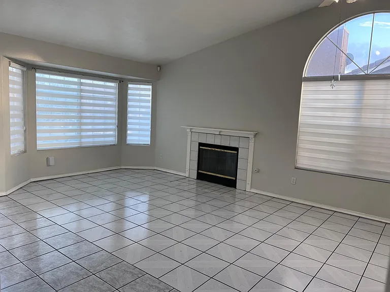 9760 Cupid Way — Photo 18