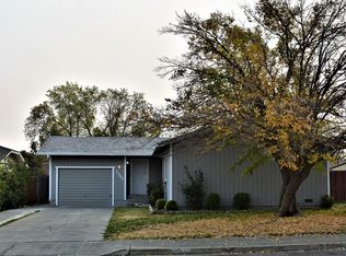 1343 Deborah Dr, Red Bluff, CA 96080