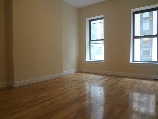 Rented by Douglas Elliman | media 21