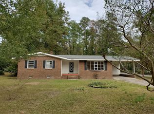 422 Azure Ct, Laurinburg, NC 28352
