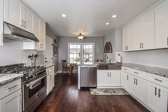 2nd image of 2303 Woodthrush Way