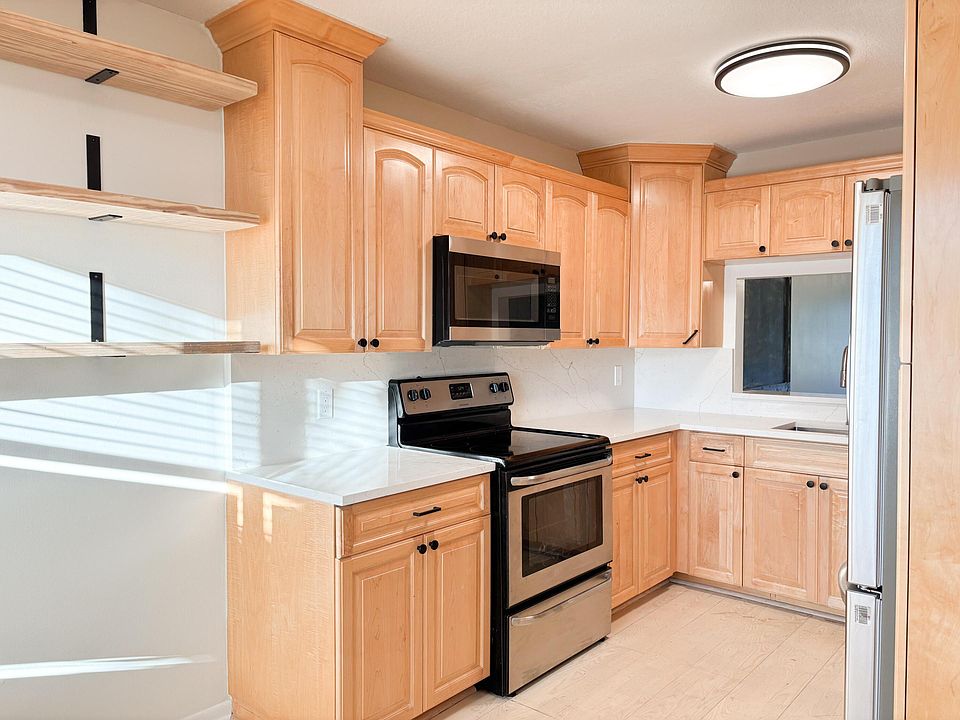 1st image of 4704 Lucerne Lakes Boulevard E #102