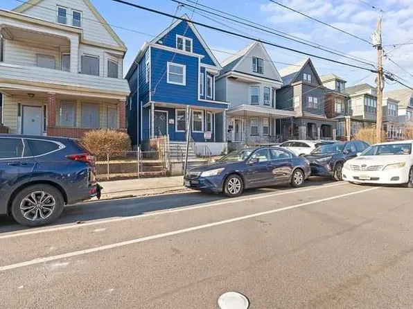 149 Wegman Parkway image 1 of 15