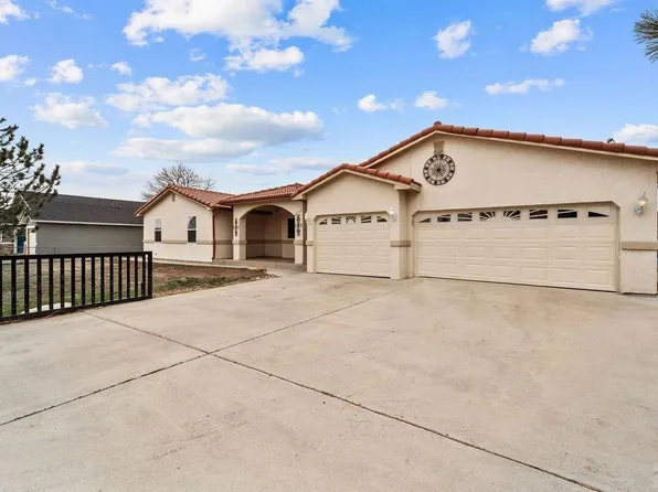 2708 E 11th St, Pueblo, CO 81001