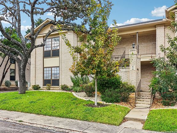 5th image of 165 W Rampart Dr #102