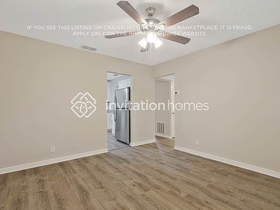 3rd image of 2577 Red Robin Dr E