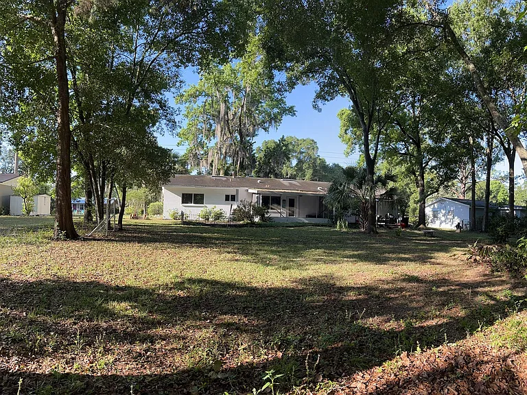3452 NW 52nd Ave — Photo 17