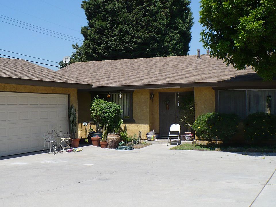2nd image of 4725 El Monte Ave