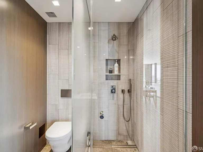 999 Green St #2404 — Photo 24