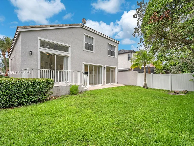 15961 NW 14th Rd — Photo 36