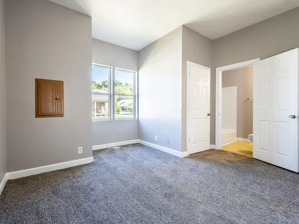 621 Mill St, Council Bluffs, IA 51503