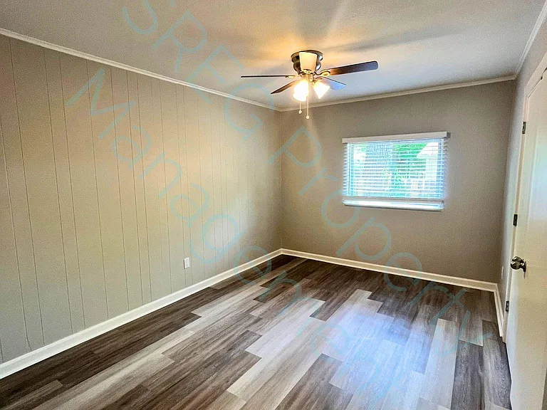 1904 Washington Ave — Photo 15